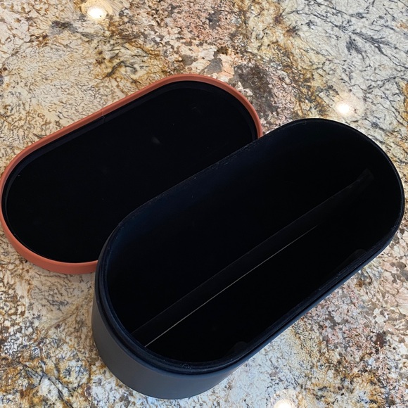 DYSON Airwrap Case Black and Peach main image 8